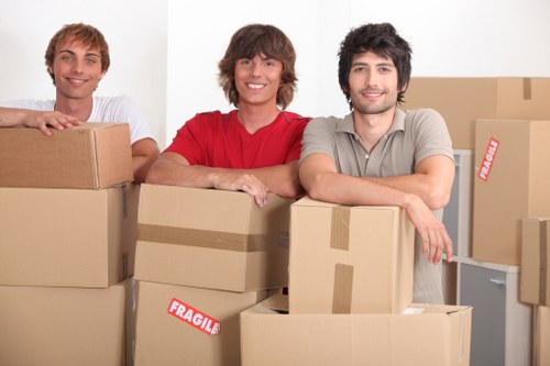 Moving help for homes and offices around Finsbury Park