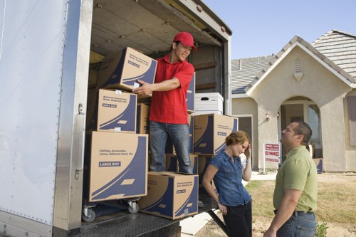 Moving truck service covering flats, houses, and businesses around Finsbury Park