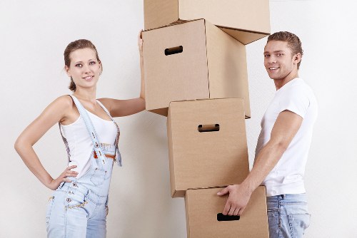 Local unpacking support for moving into a Finsbury Park property